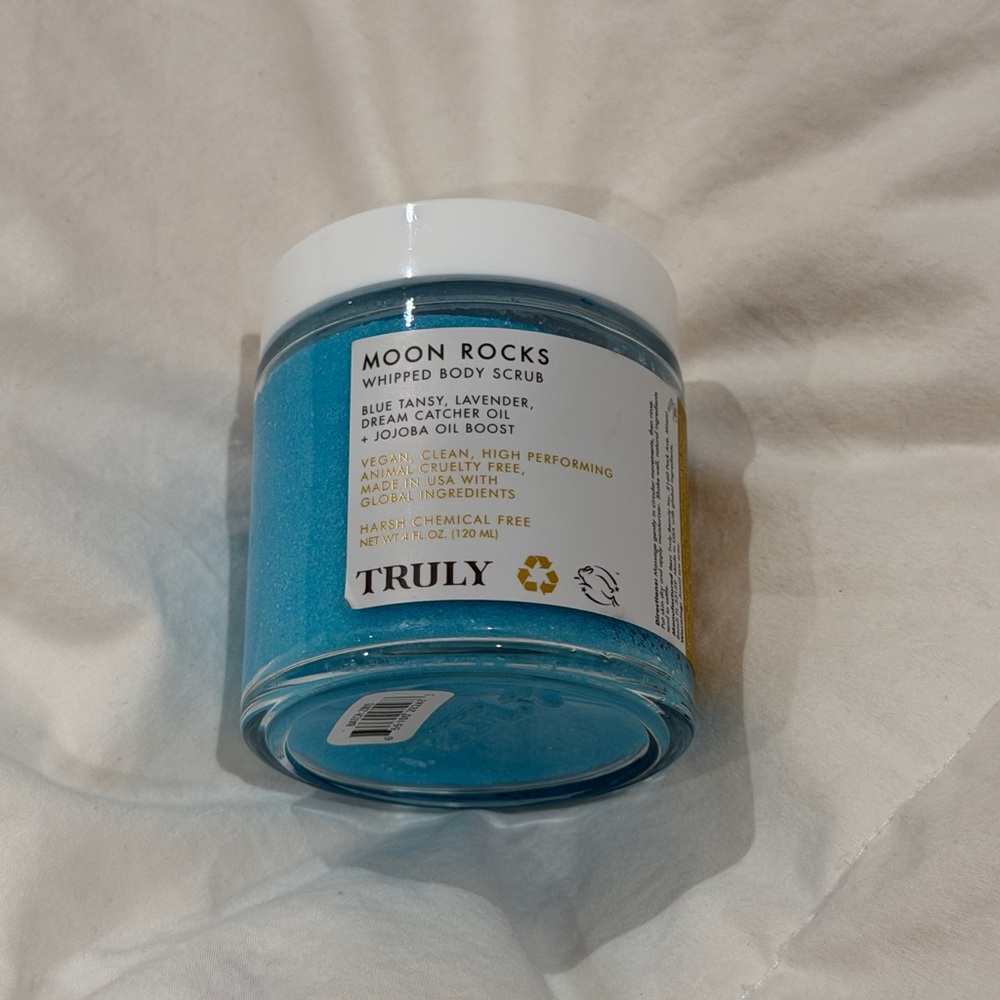 TRULY Moon Rocks Whipped Body Scrub - Vibrant Blue